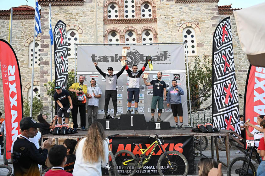 tank trail kymi downhill race 2023 podium masters