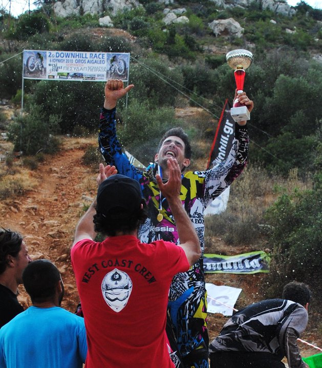 aigaleo2010_kosm_056