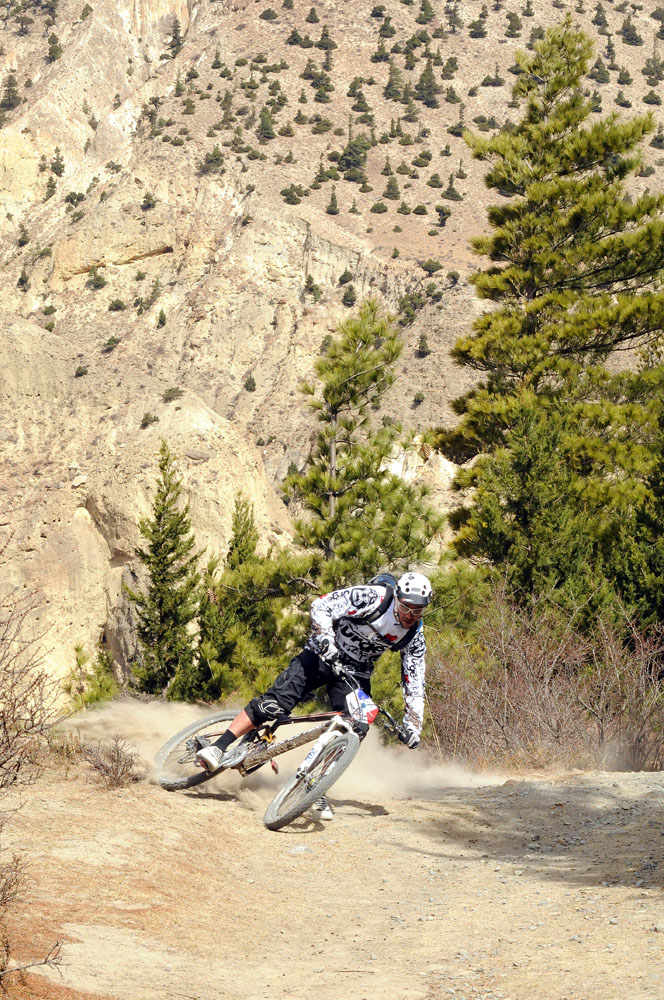 fabien_barel_mondraker_urgenepal_downhill