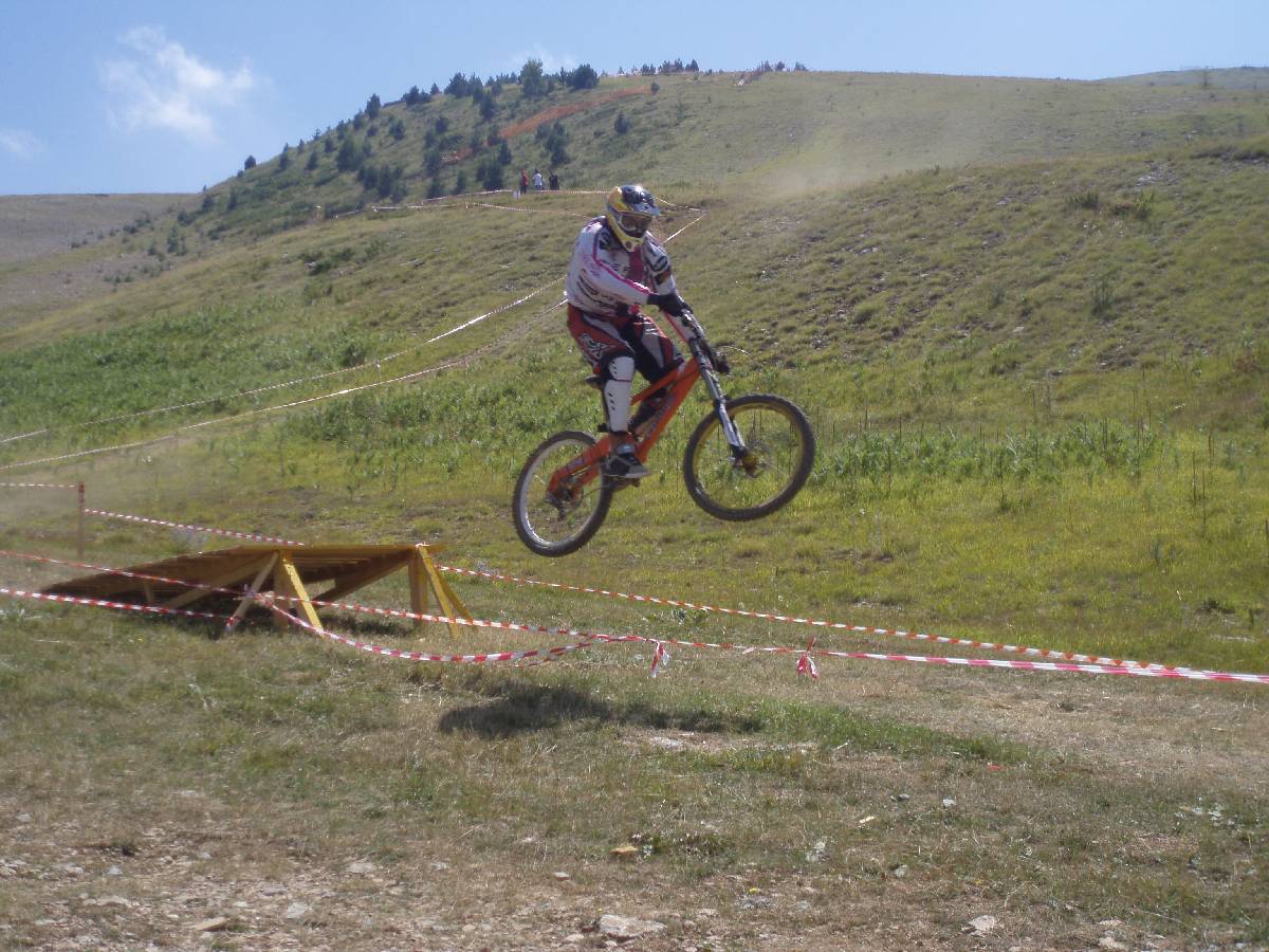 seli_2011_dh_race_02